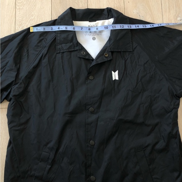 BTS Official Merch Speak Yourself Logo Windbreaker in Black Size S - Picture 3 of 11